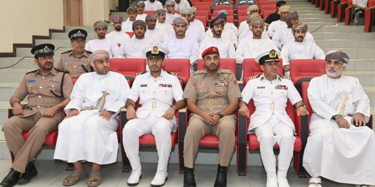 وزارة العمل ومجموعة أسياد تحتفلان بتخريج عددٍ من المتدربين من معهد ‎الدقم للتدريب الصناعي