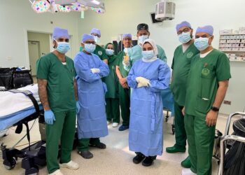 تعدُّ الأولى من نوعها .. إجراء عملية جراحية  لإعادة بناء كسر أرضية حجاج العين