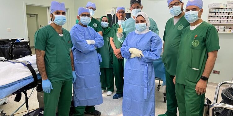 تعدُّ الأولى من نوعها .. إجراء عملية جراحية  لإعادة بناء كسر أرضية حجاج العين