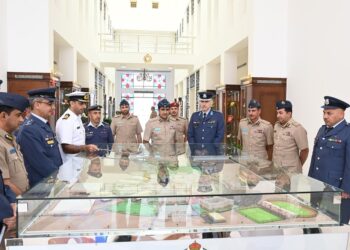 وفد كلية الأمير فيصل الفنية يزور الكلية العسكرية التقنية