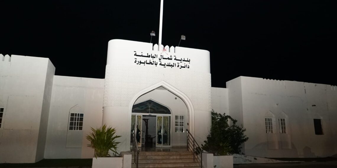 دائرة البلدية بالخابورة تشارك في حدث الاحتفال بساعة الأرض 1 D2B463AC 82CD 4ED7 83D7 5A717FBC0F82