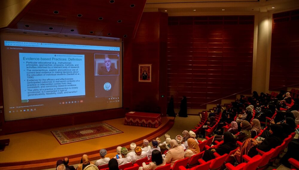 <br>بدء أعمال الملتقى الدولي "تعليم وتعلم الطلبة ذوي الإعاقة في بيئات التعليم الدمجي" <br> 1 بدء أعمال الملتقى الدولي “تعليم وتعلم الطلبة ذوي الإعاقة في بيئات التعليم الدمجي”