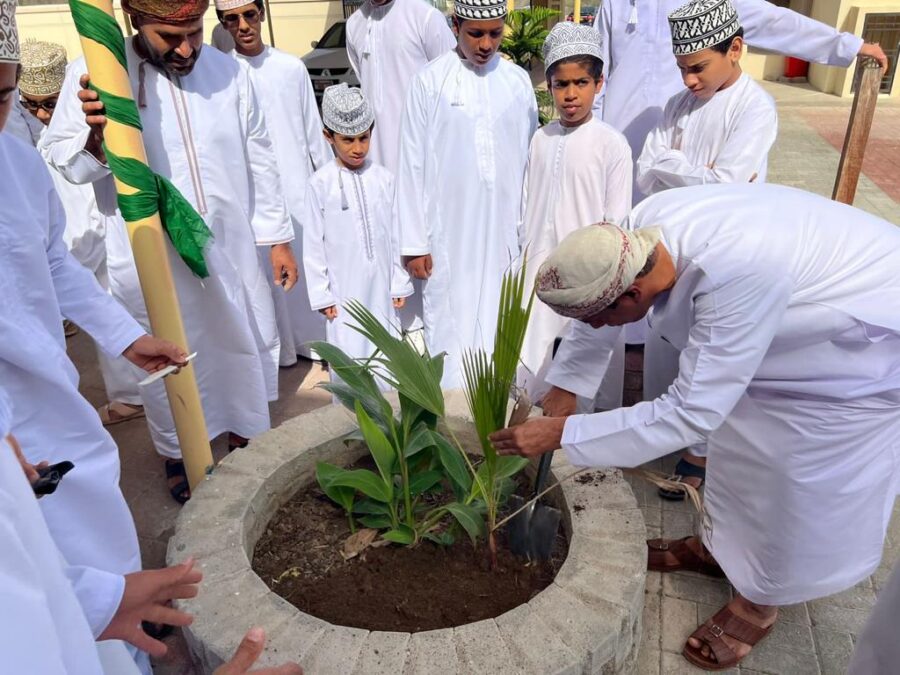 <br>مركز البيئة بولاية السويق يطلق فعاليات تعريفية للإحتفال بساعة الارض ٢٠٢٣م 4 DB65FD92 A87B 4D02 9DCA 1A8C2037F605