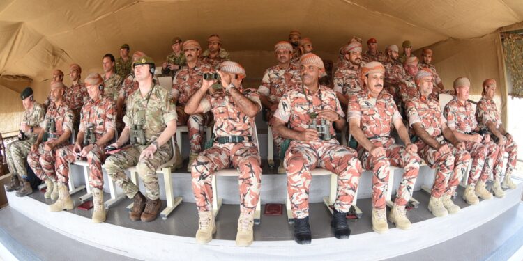 تنفيذ البيان العملي للتمرين العسكري العماني البريطاني المشترك (عاصفة الجبل ٢٠٢٣م)