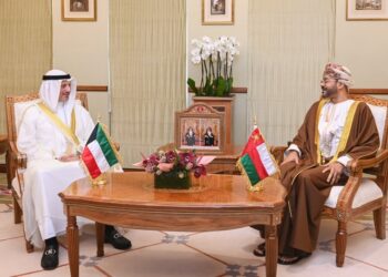 جلسة مباحثات سياسية بين سلطنة عمان ودولة الكويت