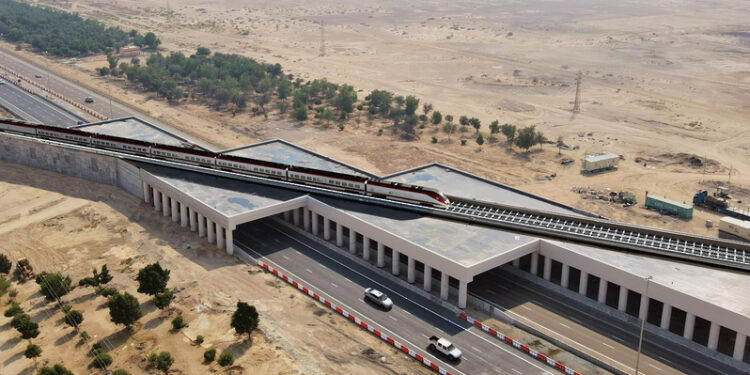 دعوة للتأهيل المسبق استعدادًا لطرح مناقصات العقود التنفيذية لمشروع شبكة السكك الحديدية