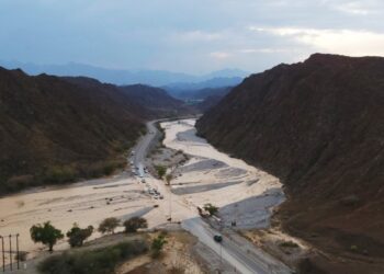 هطول أمطار على عدد من ولايات محافظة جنوب الباطنة