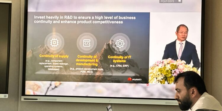 هواوي تحافظ على ثبات عملياتها في 2022 وتحقق صافي أرباح 5.12 مليار دولار أمريكي 1 3F653749 AA05 4BF0 921E 92A29AB7B0DA