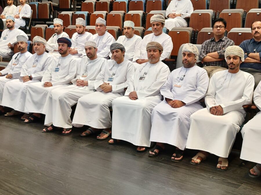 عمانتل توقع اتفاقيات إسناد عقود مع مجموعة من الشباب العماني ورواد العمل الحر 3 B1DFE887 8C7C 418E A3E7 8113C7DE9B26