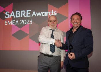 أصداء بي سي دبليو تحصد لقب “شركة العام في منطقة الشرق الأوسط” خلال حفل توزيع “جوائز سيبر أوروبا والشرق الأوسط وإفريقيا 2023”