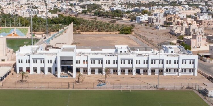 إنجاز 80 % من مشروع المبنى الفني وسكن اللاعبين باستاد السيب