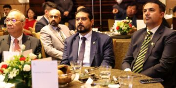 الوفد العُماني يختتم زيارته لجمهورية سنغافورة