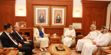 وزير التراث والسياحة يستقبل وزيرة السياحة والآثار بفلسطين