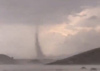 رصد إعصار قمعي آخر عصر هذا اليوم بجنوب الشرقية