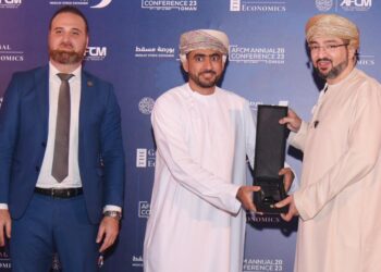 بنك مسقط يفوز بجائزتين مرموقتين من اتحاد أسواق المال العربية 