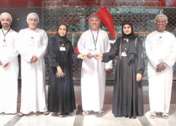 بنك مسقط يحصد جائزة أفضل بنك في تقديم الخدمات والتسهيلات المصرفية للأفراد 