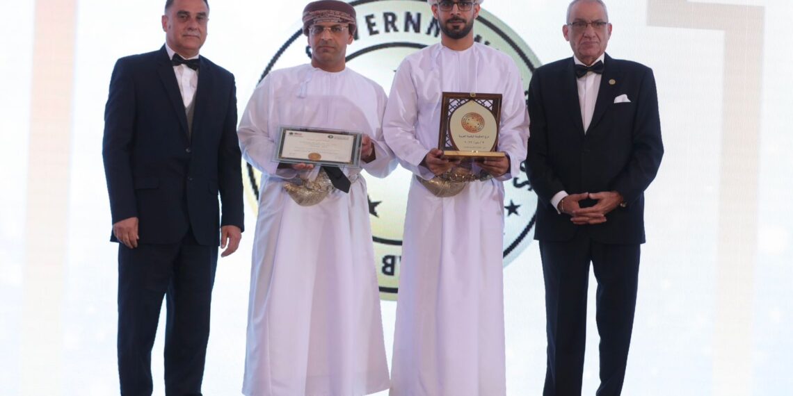 الهيئة العامة للمناطق الاقتصادية الخاصة والمناطق الحرة تحصد جائزة الإنجازات الحكومية ضمن جوائز الحكومة الرقمية العربية 2023 عن خدمة الانتفاع بالأراضي إلكترونياً 1 الهيئة العامة للمناطق الاقتصادية الخاصة والمناطق الحرة تحصد جائزة الإنجازات الحكومية ضمن جوائز الحكومة الرقمية العربية 2023 عن خدمة الانتفاع بالأراضي إلكترونياً