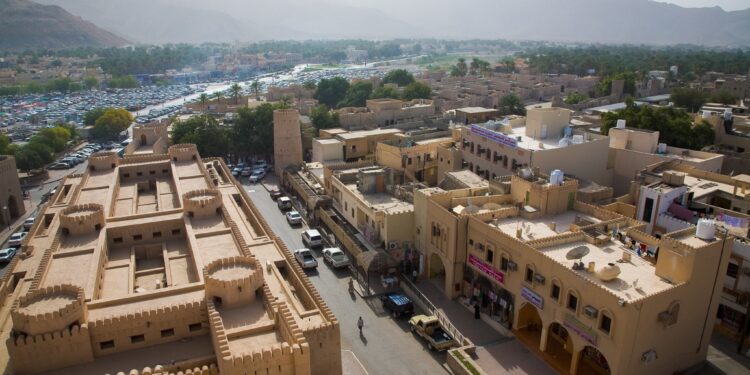 مركز رصد الزلازل يؤكد أن الأجهزة لم تسجل أي هزة أرضية في محافظة الداخلية اليوم