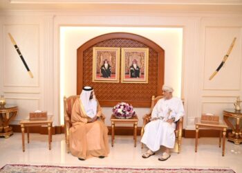 صاحبُ السُّمو السّيد نائبُ رئيس الوزراء لشؤون الدفاع يستقبل سفير دولة الإمارات العربية المتحدة