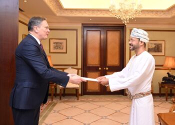 وزير الخارجية يتسلم نسخة من أوراق اعتماد سفير جمهورية ليتوانيا المعيّن لدى سلطنة عُمان