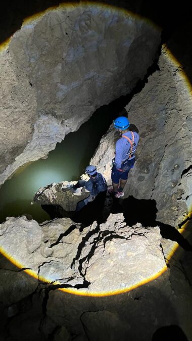 كهف بركة الشرف.. رحلة جيولوجية عبر الزمان بمحافظة الداخلية 4 IMG 5330