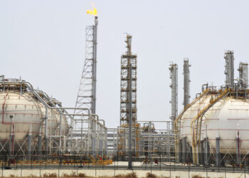 40.4 بالمائة نسبة ارتفاع إجمالي منتجات المصافي في سلطنة عُمان