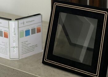 شركة طلابية تعيد تدوير الزجاج المهدر وتحويله إلى منتج صديق للبيئة