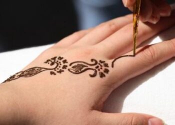 التجارة  و الصناعة.. توضح ضوابط واشتراطات المواصفة القياسية العمانية الخاصة بمعجون الحناء