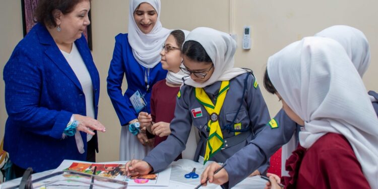 المديرة الإقليمية لمنظمة اليونيسف تطَّلع على تجربة سلطنة عُمان في التعليم