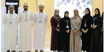 شركة طُلابيّة تبتكر جهازًا لتحويل الهواء الخارجي إلى ماء للشرب