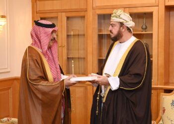 جلالة السلطان يتلقى رسالة خطية من أخيه الملك سلمان