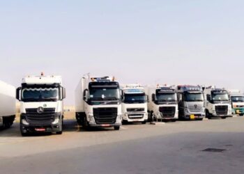 إصدار أول ترخيص لـ “ساحة إيواء وسائل النقل البري” في سلطنة عُمان بولاية لوى