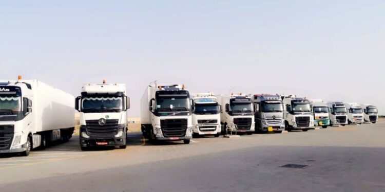 إصدار أول ترخيص لـ "ساحة إيواء وسائل النقل البري" في سلطنة عُمان بولاية لوى 1 إصدار أول ترخيص لـ “ساحة إيواء وسائل النقل البري” في سلطنة عُمان بولاية لوى