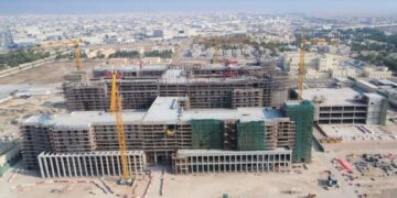 11مستشفًى جديدًا في مرحلتي الإنشاء والإسناد بمختلف محافظات سلطنة عُمان