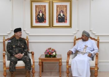 الأمين العام بوزارة الدفاع يستقبل رئيس هيئة الأركان المشتركة بجمهورية كوريا
