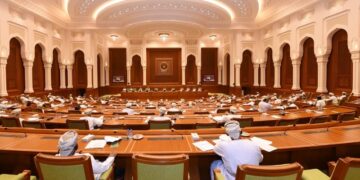 مجلس الشورى يحيل قانون السياحة لمجلس الدولة