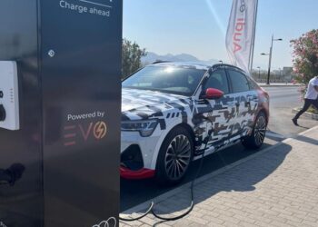 وزارة النقل والاتصالات وتقنية المعلومات تطلق برنامجًا خاصًّا لخفض انبعاثات الكربون