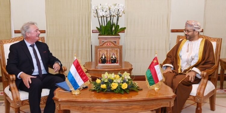 جلسة مباحثات سياسية بين سلطنة عُمان ولكسمبورج 1 جلسة مباحثات سياسية بين سلطنة عُمان ولكسمبورج