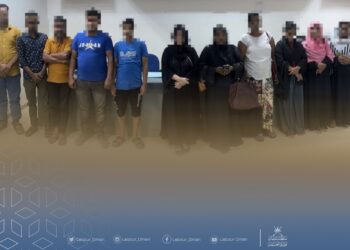 ضبط عدد (11) عاملًا مخالفًا لأحكام قانون العمل في بوشر