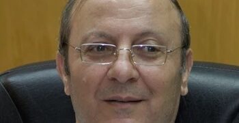 في ظل مسيرة الاعلام الصهيونية: لماذا يشن الاحتلال حربا شرسة على العلم الفلسطيني ؟!