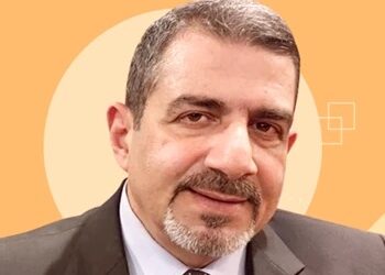 هل تطيح عملة بريكس الجديدة الدولار الأميركي؟