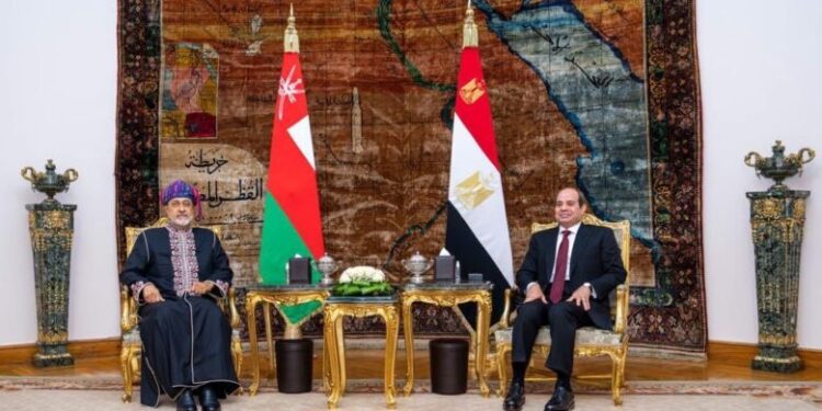 سلطنة عمان والقاهرة توقعان اتفاقية إزالة الأزدواج الضريبي