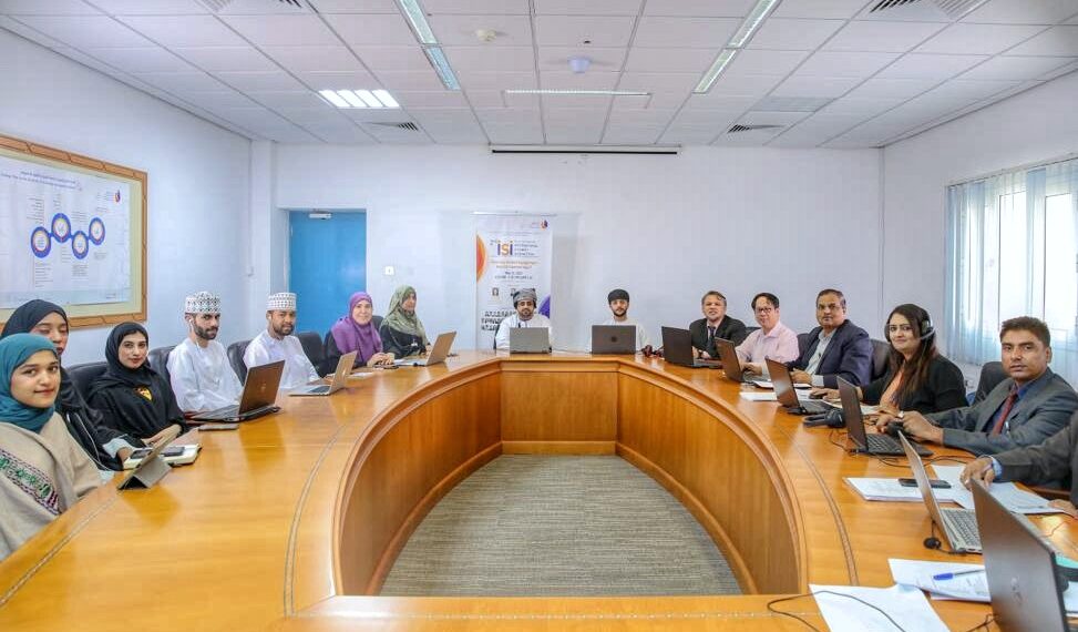 جامعة التقنية والعلوم التطبيقية بشناص تنظم الملتقى الطلابي العالمي الثاني