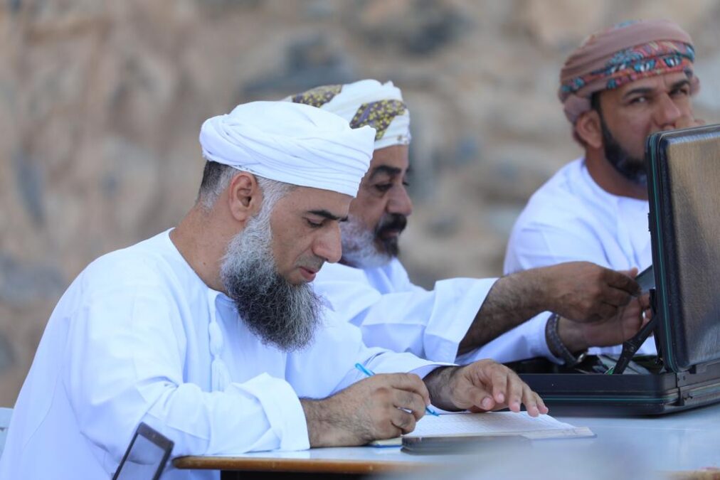 "قعد الفلج".. نحو تنظيم إلكترونيٍّ لتحديد الحصص والمواعيد 4 IMG 6909