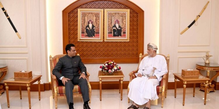 صاحب السّمو السّيد نائب رئيس الوزراء لشؤون الدفاع يستقبل سفير جمهورية الهند 1 صاحب السّمو السّيد نائب رئيس الوزراء لشؤون الدفاع يستقبل سفير جمهورية الهند