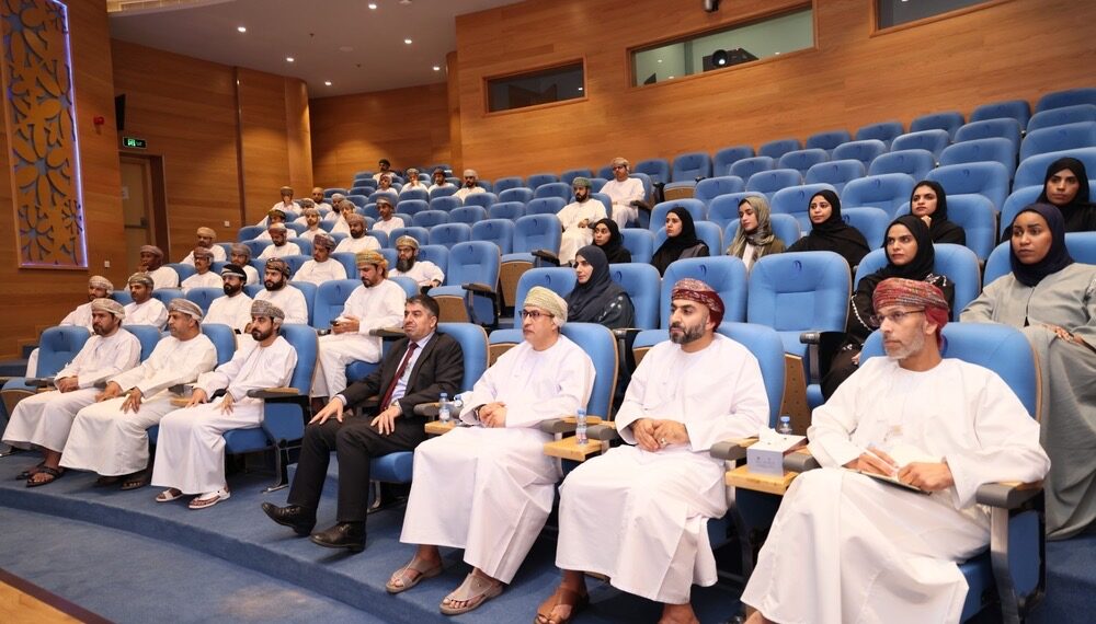 جهاز الرقابة ينفذ لقاءً توعويًّا لمنتسبي هيئة تنظيم الاتصالات