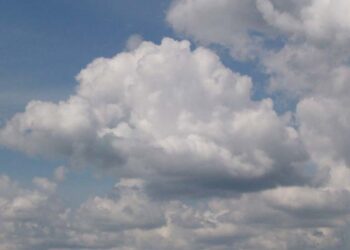 طقس اليوم : نشاط واسع للسحب الركامية على جبال الحجر والمناطق المجاورة لها