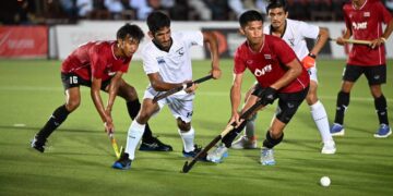 رئيس الاتحاد الدولي للهوكي يؤكد نجاح منافسات كأس آسيا للهوكي للشباب بمحافظة ظفار