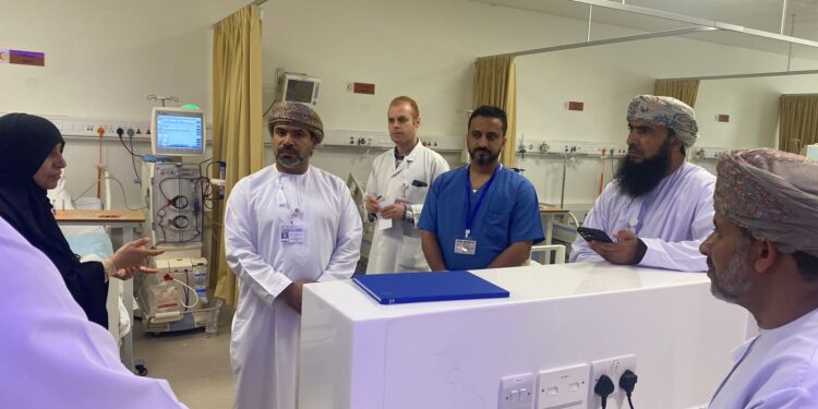 تشغيل وحدة طب الكُلى بولاية بهلاء