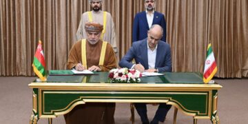 مجلس رجال الأعمال العُماني الإيراني المشترك يوقّع على مذكرة تفاهم